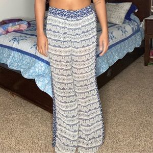 HEARTSOUL bohemian style pants. Size large. Comfy to wear.Perfect for the summer